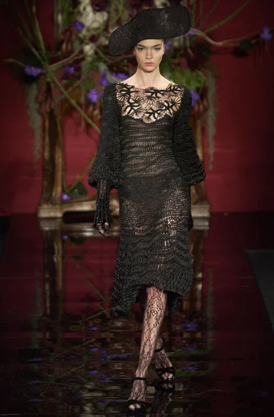 Look 16